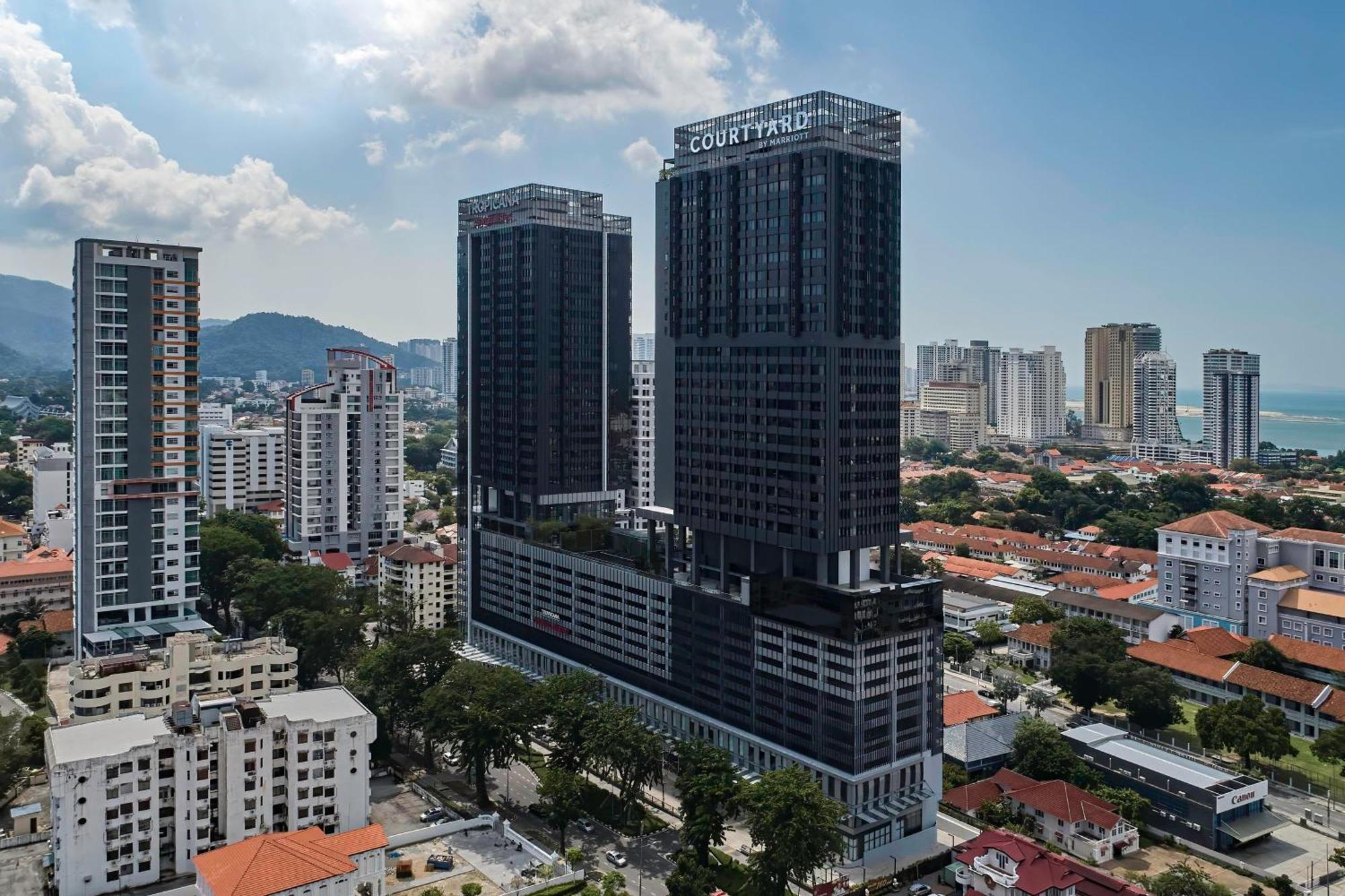 Courtyard By Marriott Penang Hotel George Town Exterior foto